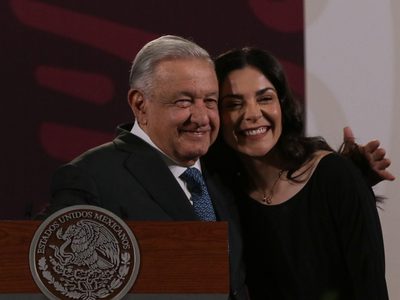 Liz García Vilchis no irá por alcaldía de Puebla; permanecerá en gabinete de AMLO