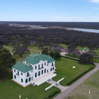 General Acha busca atraer al turismo