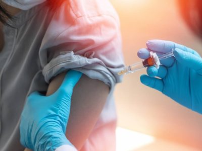 Menores sin factores de riesgo podrán acceder pronto a la vacunación
