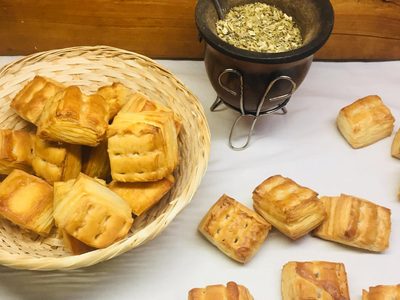 No pases más por la panadería y hacete estos libritos de grasa súper fáciles e irresistibles, ideales para los mates