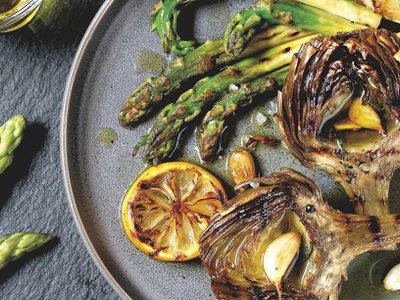 Alcaucil, beneficios de un vegetal para disfrutar en temporada