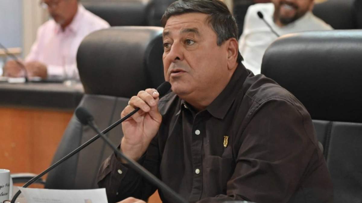 En medio de un acto para promover un torneo de pesca benéfico para mujeres víctimas de violencia, un diputado de Morena hizo declaraciones que fueron señaladas por revictimizar.