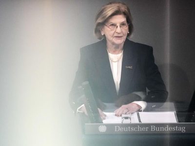 Sobreviviente húngara de Auschwitz deplora auge de antisemitismo y extrema derecha