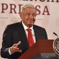 AMLO arremete contra el FMI: "fue el causante del desastre económico en Argentina"