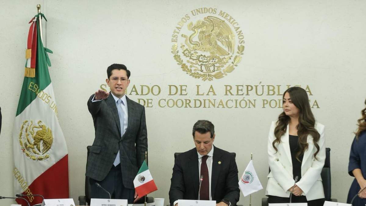 Roberto Velasco Álvarez fue ratificado como titular de la SRE