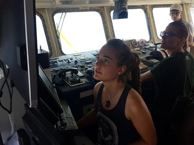 Sea Watch fuerza la política de puertos cerrados en Italia… y entra con 40 migrantes rescatados