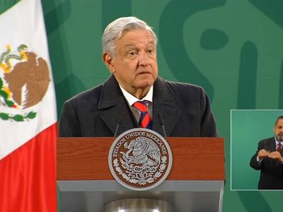 "Muro de paz" evitó caer en la trampa de la violencia; policías resistieron "estoicamente": AMLO