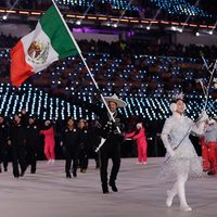 Con cuatro atletas, desfila delegación mexicana en Pyeongchang