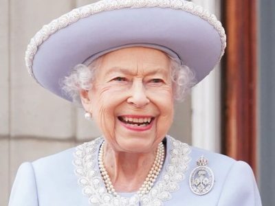 Isabel II se convierte en la segunda monarca más longeva del mundo, sólo por detrás de Luis XIV