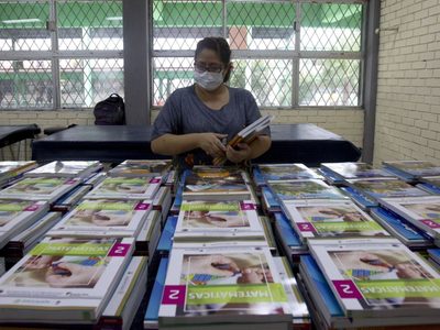 La Red por los Derechos de la Infancia en México pide “despolitizar” discusión sobre libros de texto