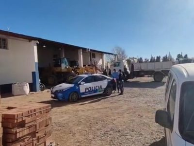 Disturbios en el corralón municipal de Plaza Huincul tras un cruce entre dos grupos familiares
