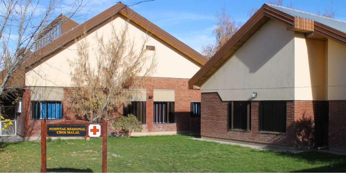 La víctima fue atendida en el hospital Regional de Chos Malal. Fuente: (Neuquén Informa)