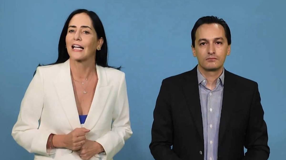 El presidente del PAN en la CDMX, Andrés Atayde, y la candidata a la alcaldía de Álvaro Obregón, Lía Limón