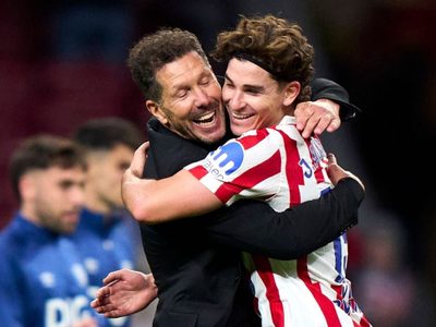 No le gustó nada: el Cholo Simeone se cruzó con un periodista por una crítica contra Julián Álvarez
