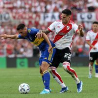 Los hinchas lo fulminaron en redes: jugó en River, pero eligió a Boca en un "pan y queso"