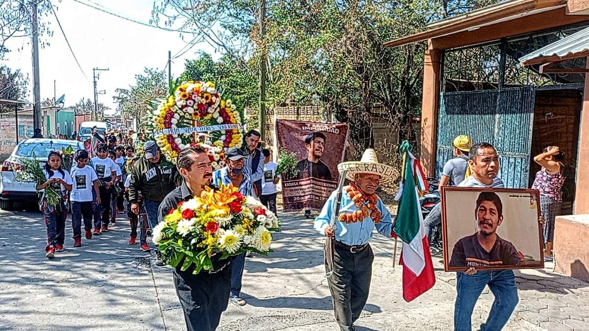 Por séptima ocasión, las calles de Amilcingo albergaron una marcha en exigencia de justicia