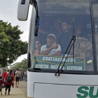 Yunes ofrece transporte a migrantes porque es "muy importante" que se muevan pronto de Veracruz