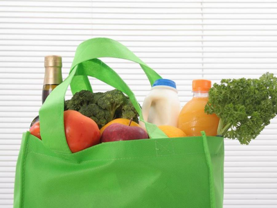 Si nunca lavás las bolsas del súper: el truco para limpiarlas con pocos ingredientes y por qué deberías hacerlo