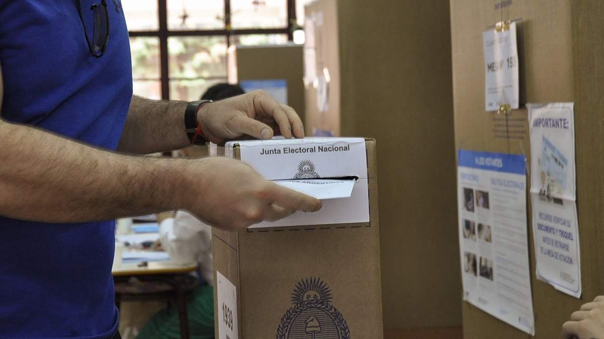 Pocos políticos oficializaron su candidatura. Fuente: (Twitter)