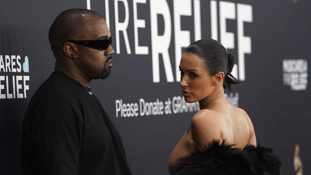 Kanye West y Bianca Censori