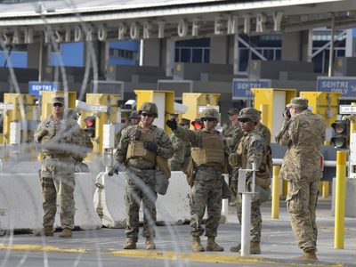 El Pentágono retirará mil 100 soldados de la frontera entre EU y México