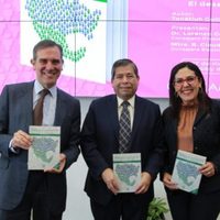 Córdova: El Estado mexicano debe garantizar los derechos de los mexicanos en el exterior