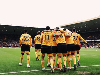 Con Raúl Jiménez en la cancha, Wolves goleó al Liverpool