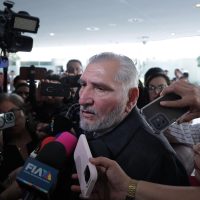Es una “campañita”, dice Adán Augusto sobre llamado a investigar sus ingresos