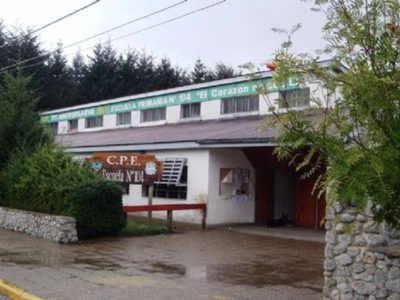 Padres de la Escuela 104 reclamaron por obras que no se terminaron