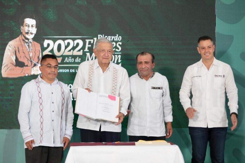El gobernador Alejandro Murat Hinojosa con López Obrador