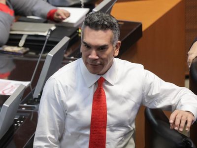 La cancelación de rutas aéreas a EU es un desastre que Morena provocó: “Alito” Moreno