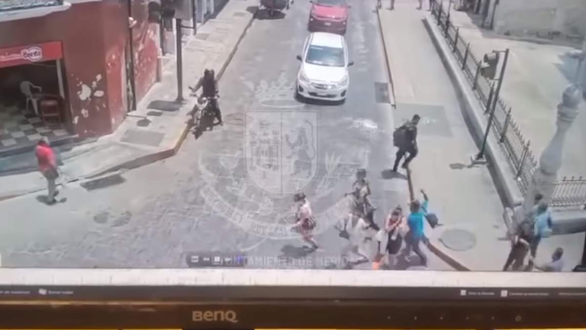 El momento del ataque, captado en video