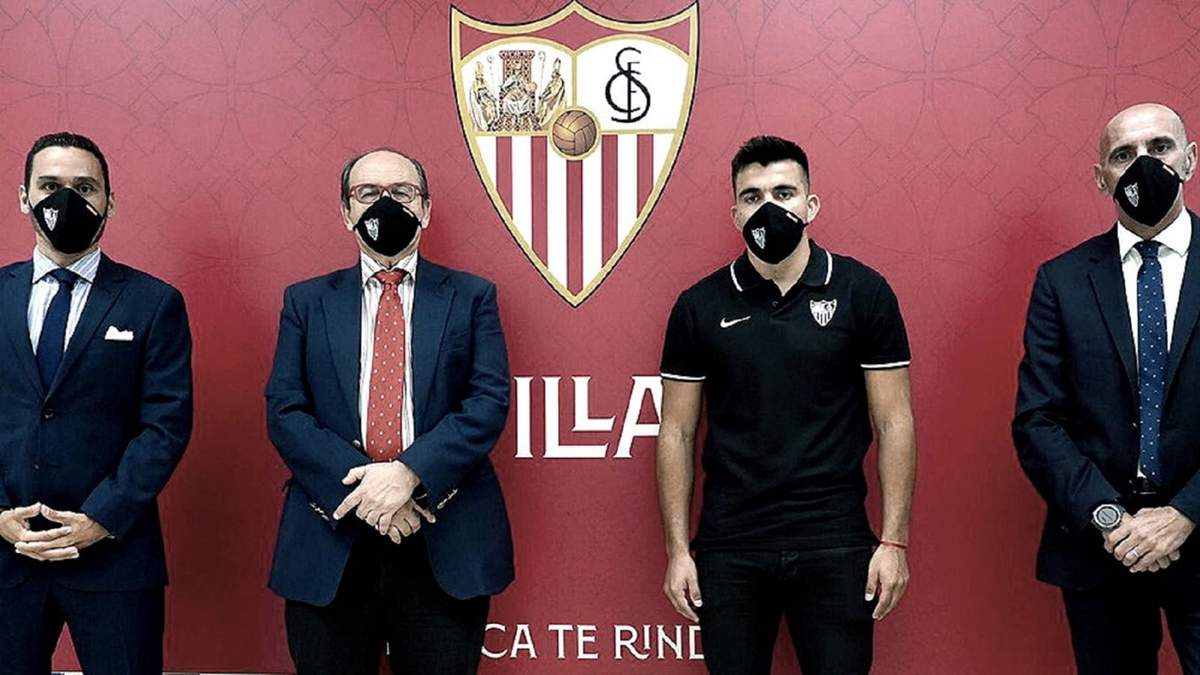 Presentación oficial de Marcos Acuña en el Sevilla Fútbol Club. Fuente: (Twitter).