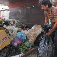 Pobreza y macrismo: la gestión anterior dejó más de un 35% de pobres, según el INDEC