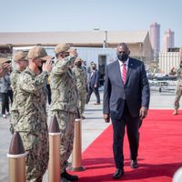 El jefe del Pentágono alerta de que los miembros de la Guardia Nacional sin vacunar no cobrarán
