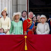 Así es la vida de los nietos de la Reina Isabel II ¡No todos reciben dinero de la corona!