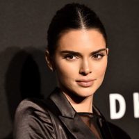 ¡A todo ritmo! Kendall Jenner se ejercitó en el lujoso gym de su mansión y sorprendió con su look