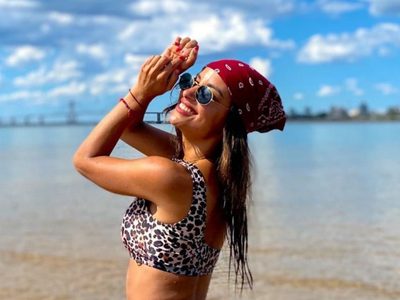 Es el paraíso: Lourdes Sánchez roba toda la atención en las redes con esta increíble postal