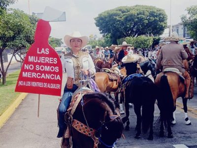 “Las mujeres no somos mercancía”: activista se manifiesta contra vientres de alquiler en Morelos