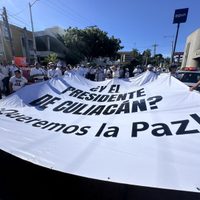 Marchan en Culiacán contra escalada de violencia en la entidad