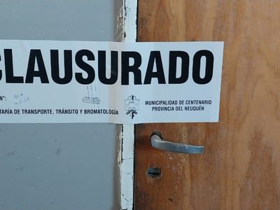 La municipalidad de Centenario evalúa el estado del corralón luego de que ATE cesó con la toma del lugar