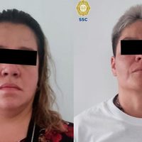 Sorprenden a dos mujeres robando huesos humanos del Panteón San Nicolás en Iztapalapa