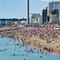 Calor extremo en Europa: Inglaterra emitió la primera alerta roja de su historia