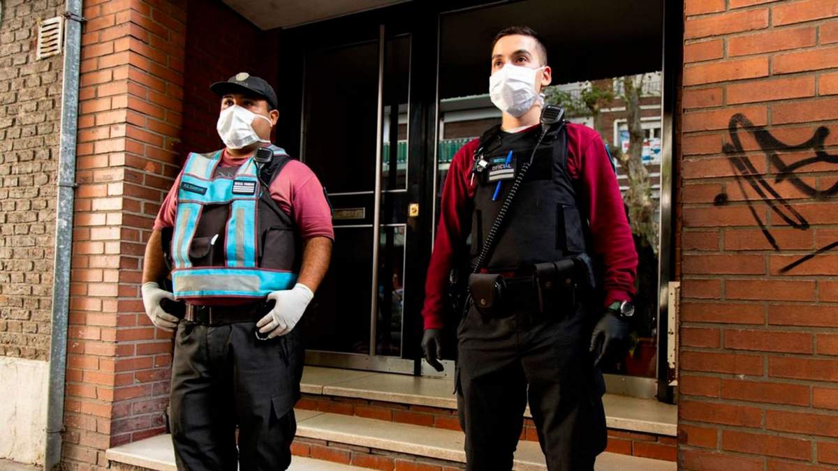 Vigilancia policial. Foto: (Twitter)