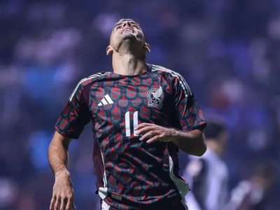 México empata 2-2 ante el Club Valencia