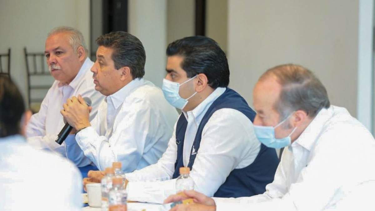 García Cabeza de Vaca encabeza reunión en Tamaulipas