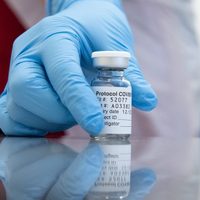 NL anuncia que comprará sus propias vacunas contra el covid-19