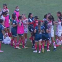 Trifulca de jugadoras de Necaxa y Puebla en partido de la Liga Mx Femenil (Video)