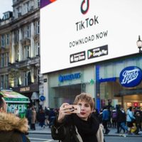 Trump da 'su bendición” a acuerdo TikTok-Oracle y pausa prohibición de descarga en EU