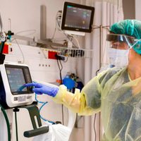 Pensión vitalicia para familiares víctimas de coronavirus: quiénes podrán acceder al beneficio